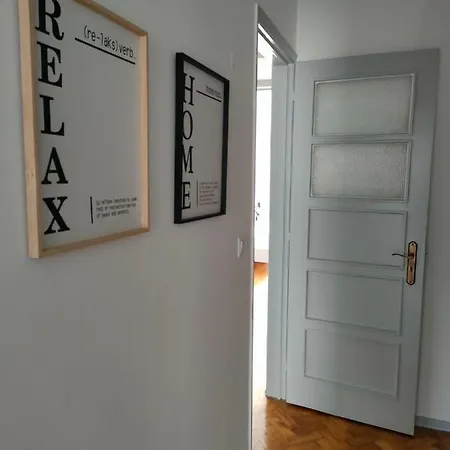 Silver Center * リスボン